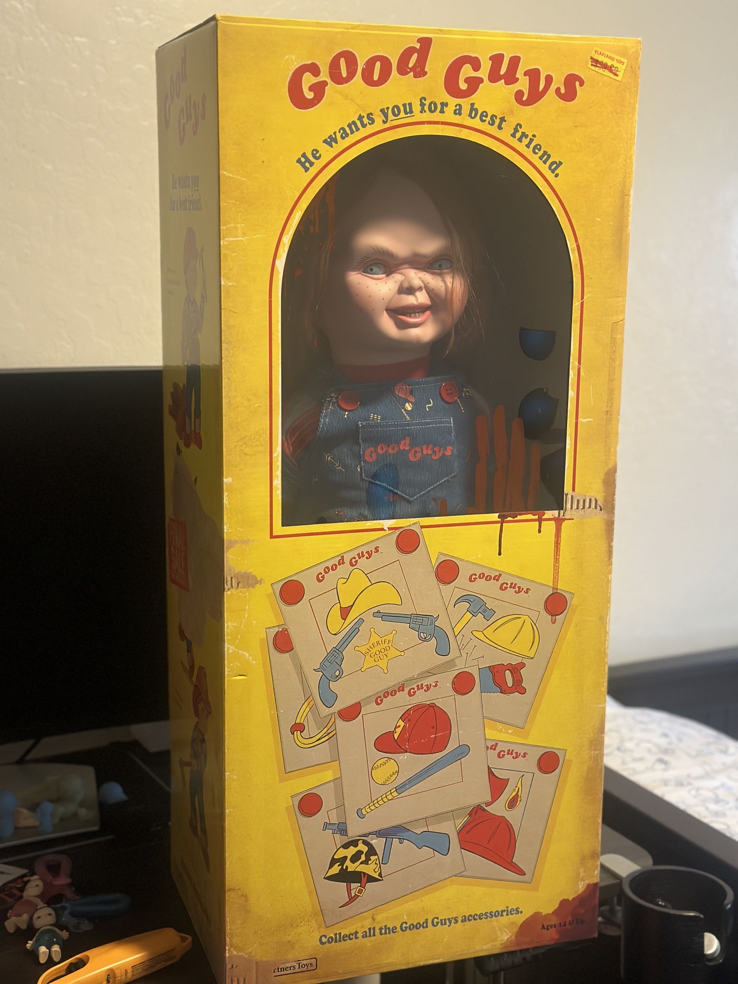 Treat Or Treat Studios Ultimate Chucky Doll