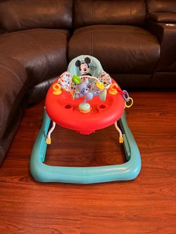 MICKEY MOUSE WALKER
