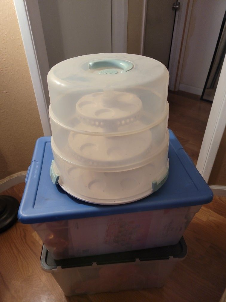 Sweet Creatiobs Cupcake Carrier