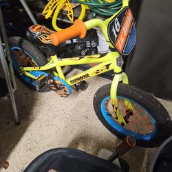 16" Fat Tire Bike - Mongoose, Excellent