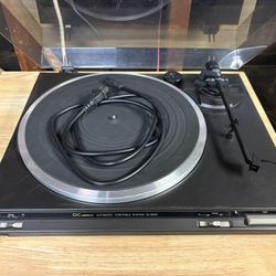 Technics SL-BD20 Automatic Turntable 