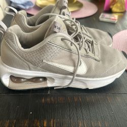 Nike Size 7.5 