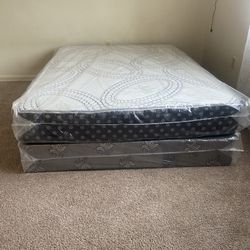 Queen Mattress Come With Free Box Spring - Free Delivery 🚚 To Reasonable Distance
