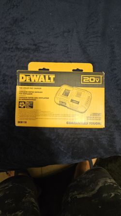 Dewalt Fast Charger