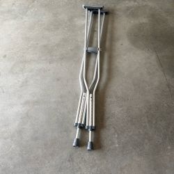 Crutches 