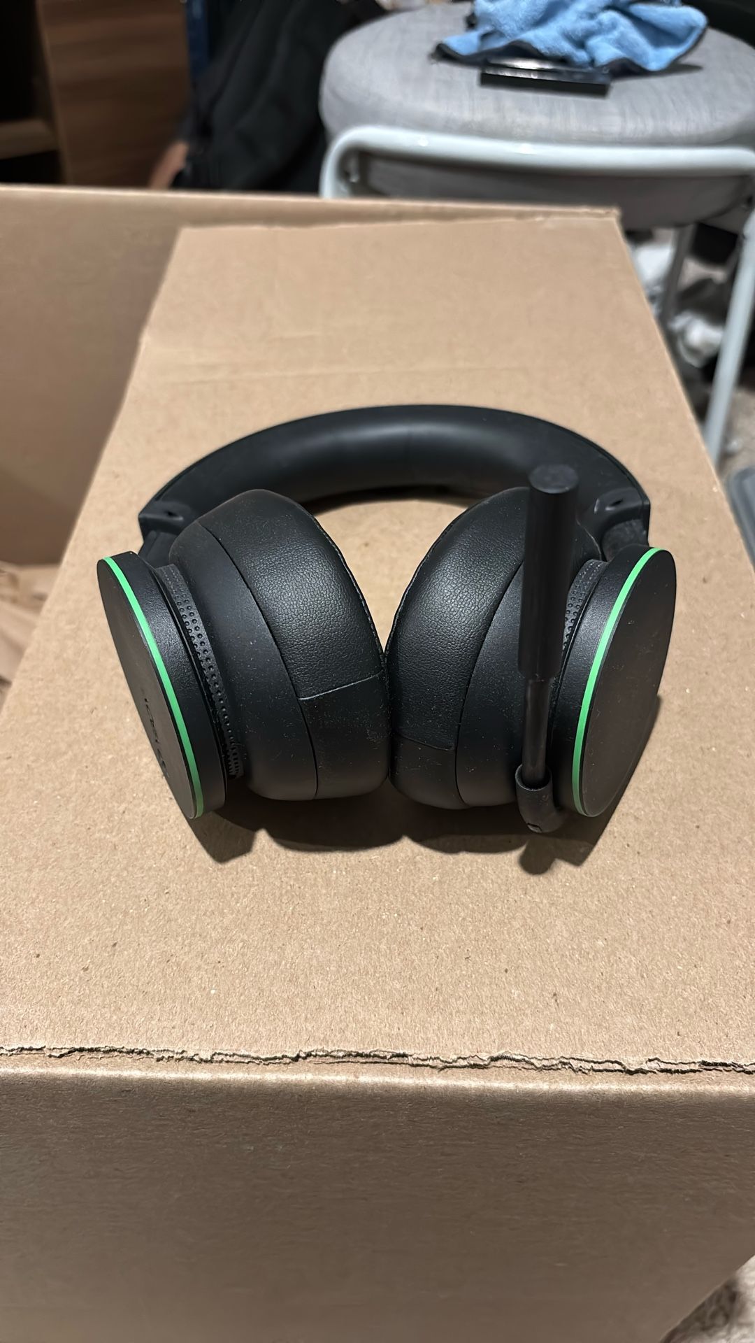 Xbox Wireless Headset - Barely Used!