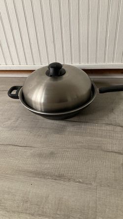 Nonstick Wok with Stainless Steel Lid