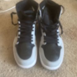 jordan 1 hightops for sale worn 4xs . size 8.5 for 140 NEED GONE no box