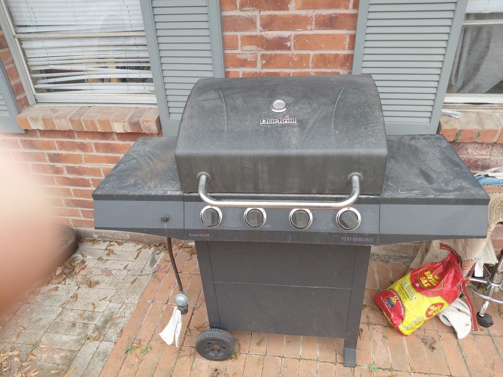 Propane BBQ Pit