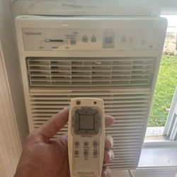 Like New Frigidaire Casement Air Conditioner 10000 Btu