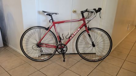 54cm Jamis Ventura Road Bike