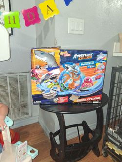 Shark racetrack toy