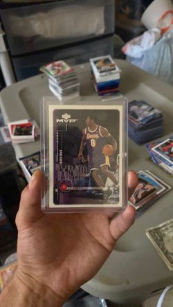 Kobe Bryant 1999-00 Upper Deck MVP No. 74
