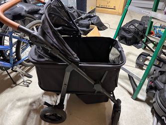 Dog stroller