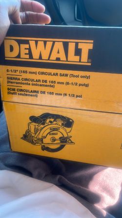 Dewalt Saw