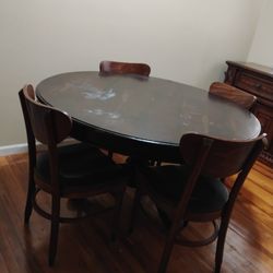 Pedestal Table W/4 Chairs.               Comedor  De 4 Sillas