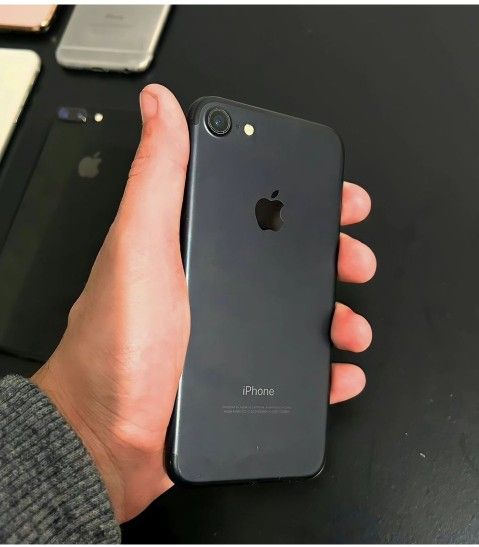 iPhone 7 Unlocked / desbloqueado 😎