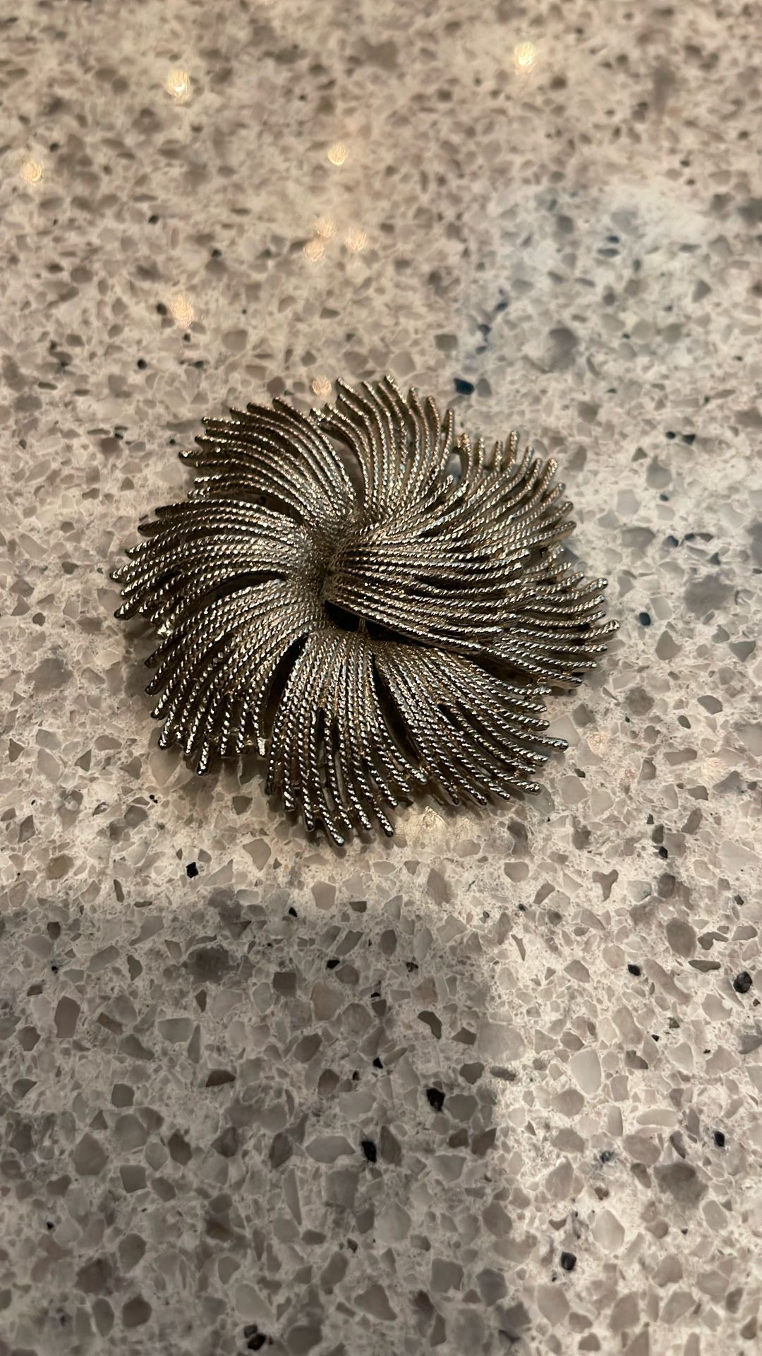 Vintage Celebrity NY Silver Tone Large Flower Starburst Brooch
