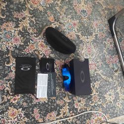 Oakley Sunglasses 
