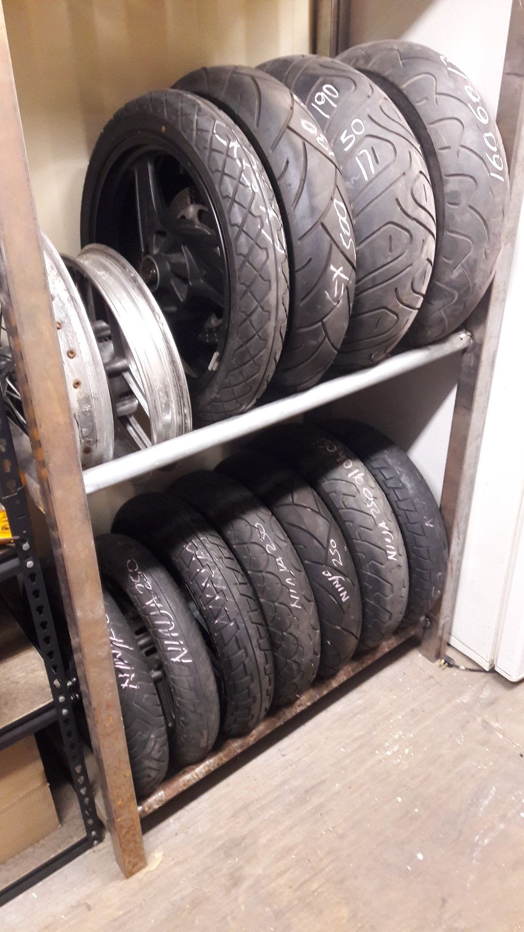 Used Motorcycle Rims Used motorcycle tires for Sale in Long Beach, CA - OfferUp
