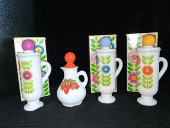 Avon Dutch TREAT DEMI CUP 3 PC / STRAWBERRY CREAM BATH FOAM BOTTLES