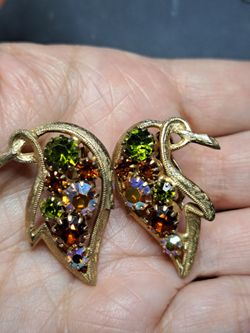 Vintage rhinestone Leaf clip-on earrings