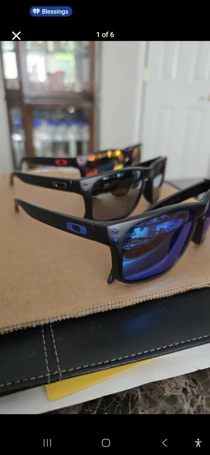 Oakley Holbrook Sun Glasses