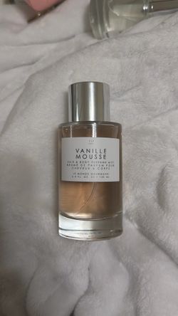 Le monde gourmand vanille mousse hair and body perfume mist 3.4 oz