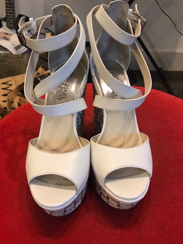 Michael Kors leather wedge size 6