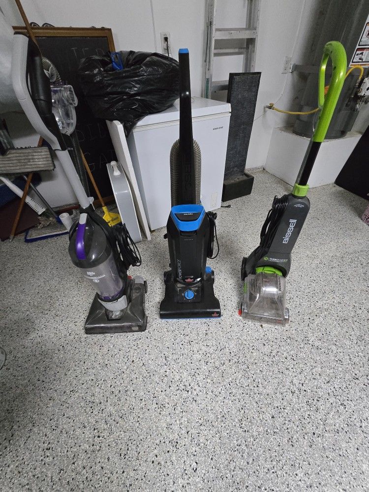 2 Vacuum Cleaners, 1 Carpet Cleaner