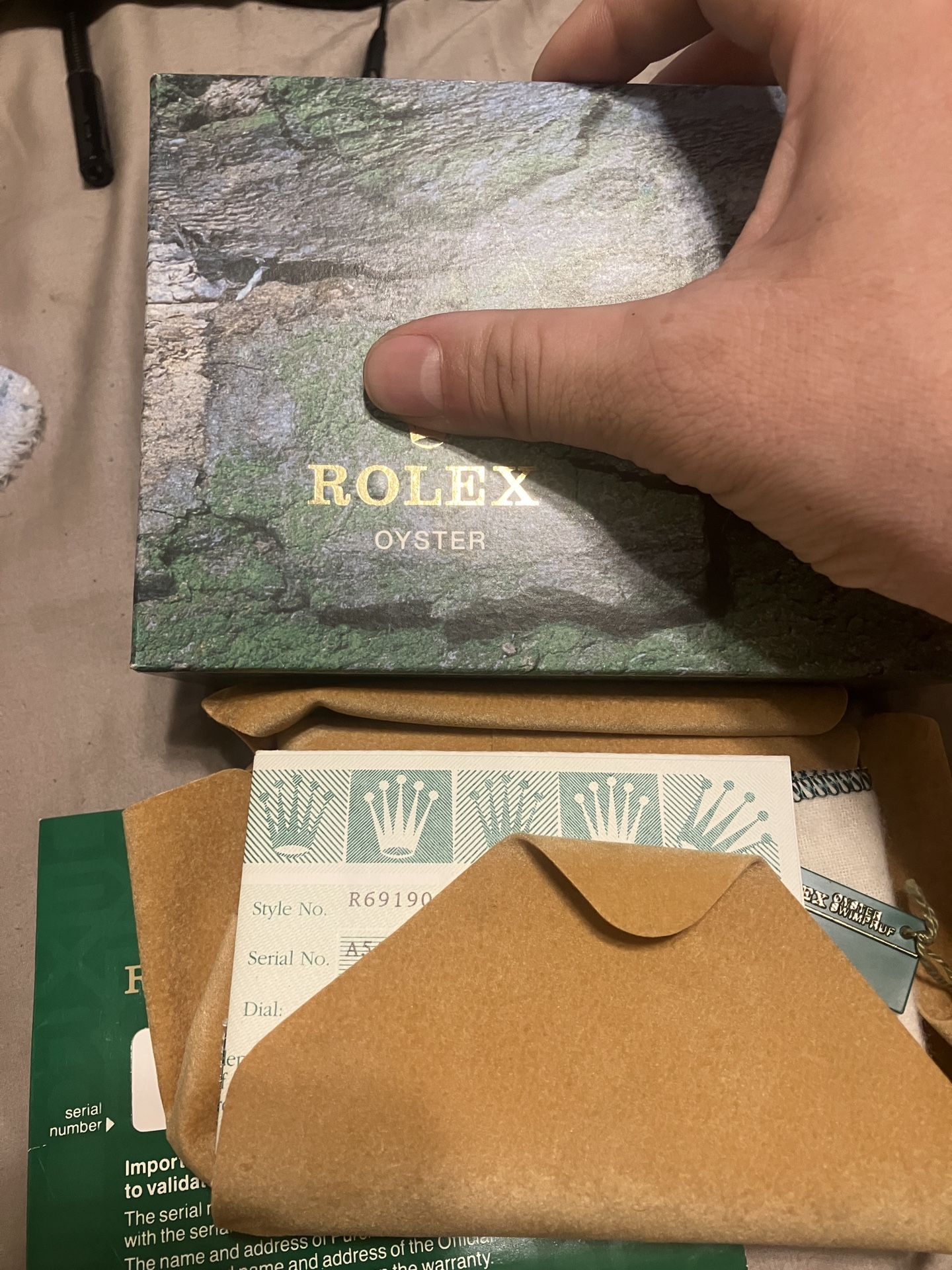 99’ Women’s Oyster perpetual Green Box