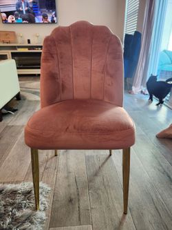 Four Blush dining room chairs