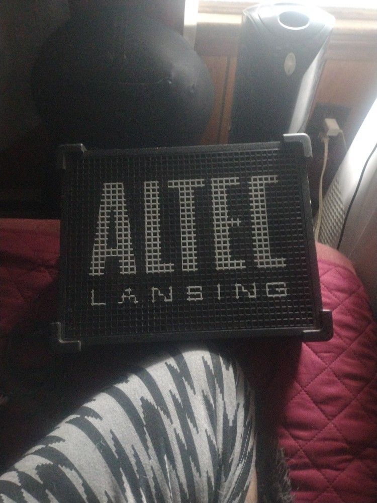 Altec Lansing Speaker/Amp