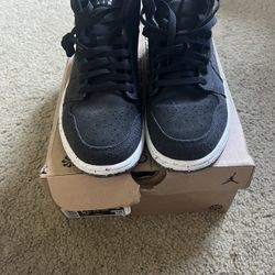 Air Jordan 1 Mid Crater Black