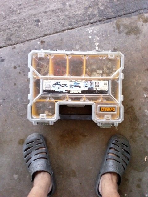 DeWalt Box