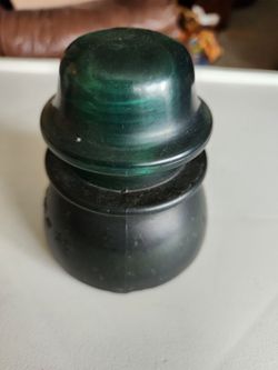 VINTAGE GREEN GLASS INSULATOR