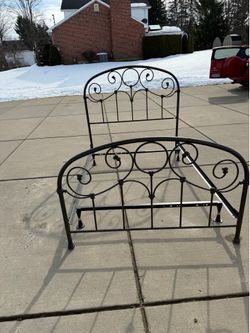 GRAFTON COMPLETE BED WITH METAL SCROLLWORK PANELS AND DECORATIVE CASTI