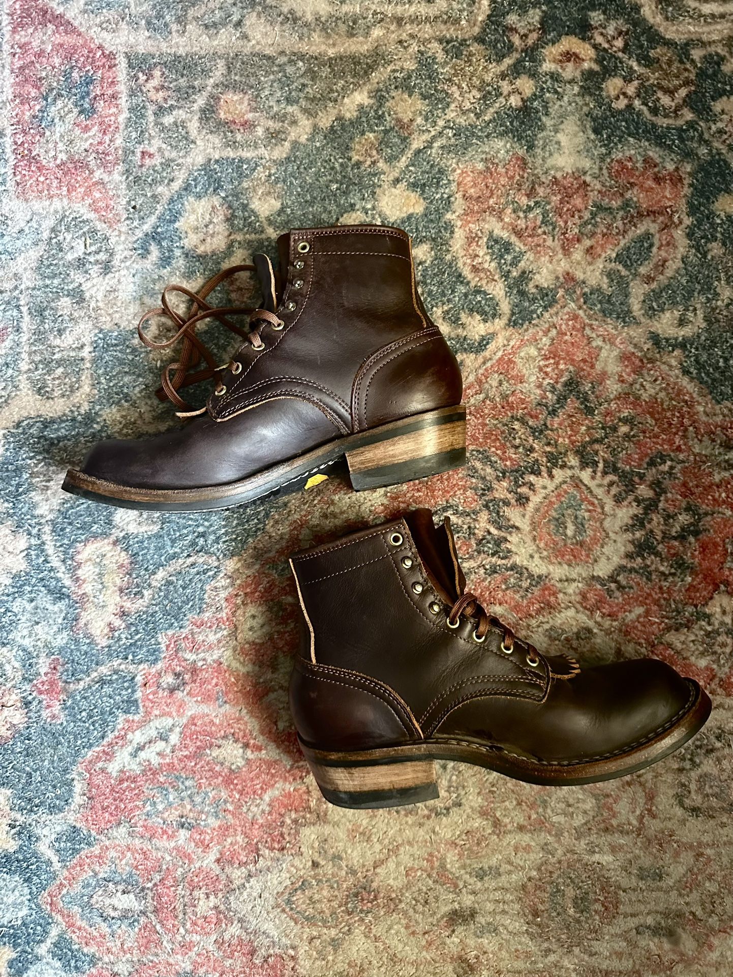 Size 10D Gently used men’s genuine leather boots - HANDMADE IN USA - The Wilshire by Frank’s Boot Co.