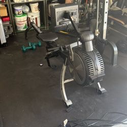 Rowing Machine 