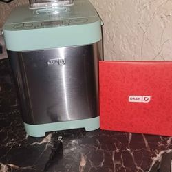 Dash Everyday 1.5 LB Bread Maker – NEVER USED