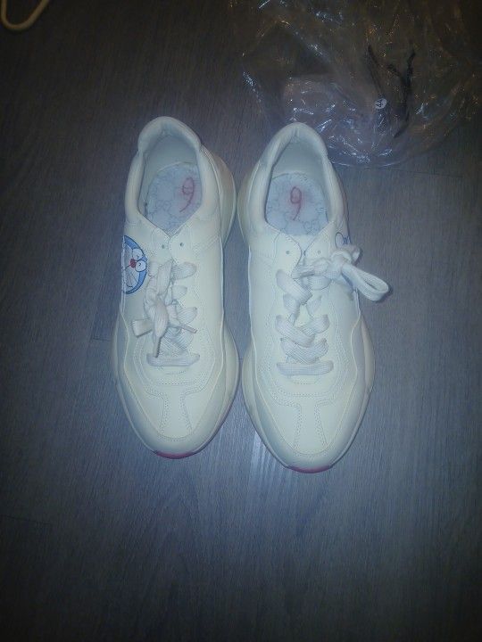 Gucci SNEAKERS