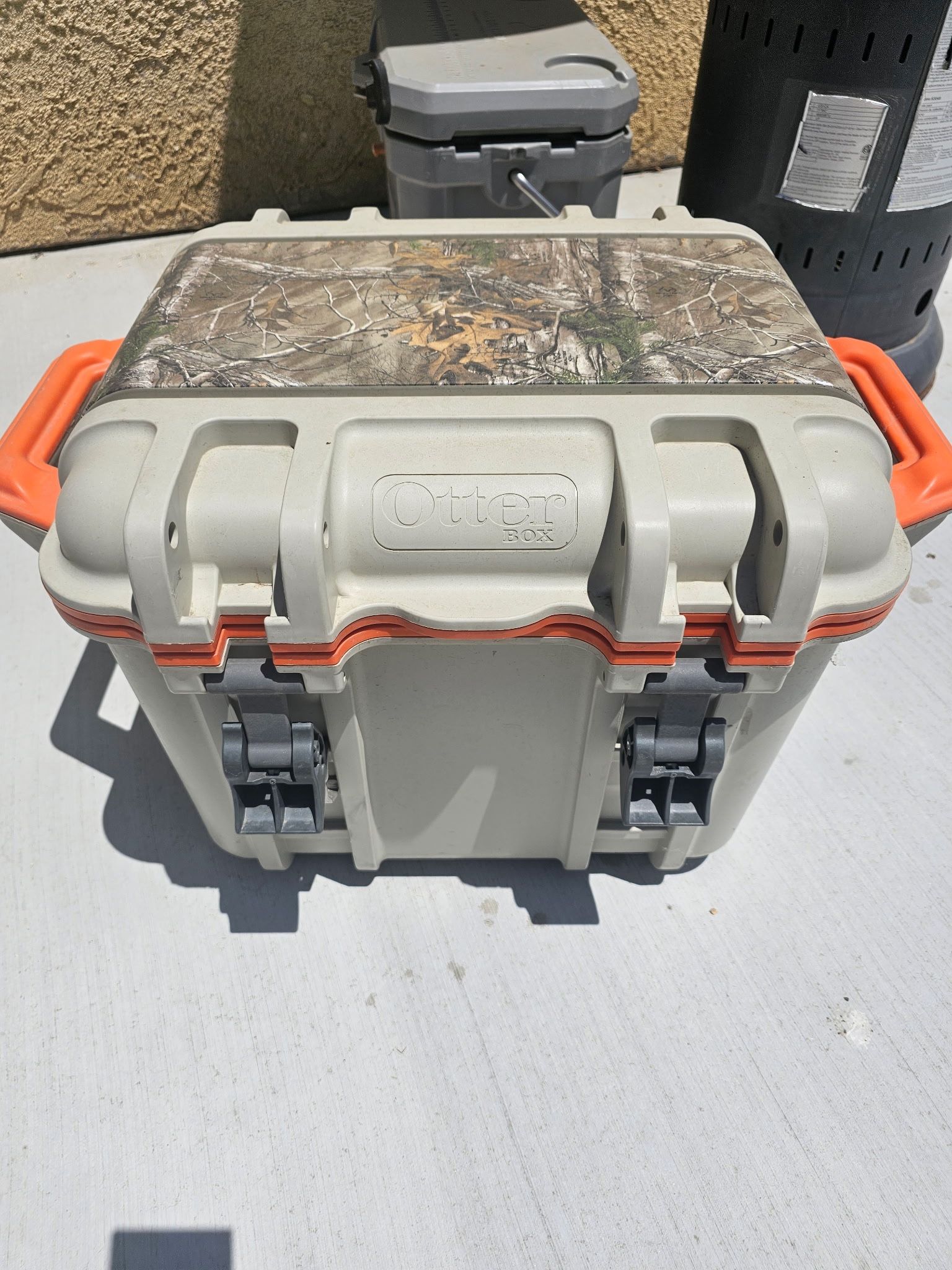 OtterBox Camo 25 qt Cooler