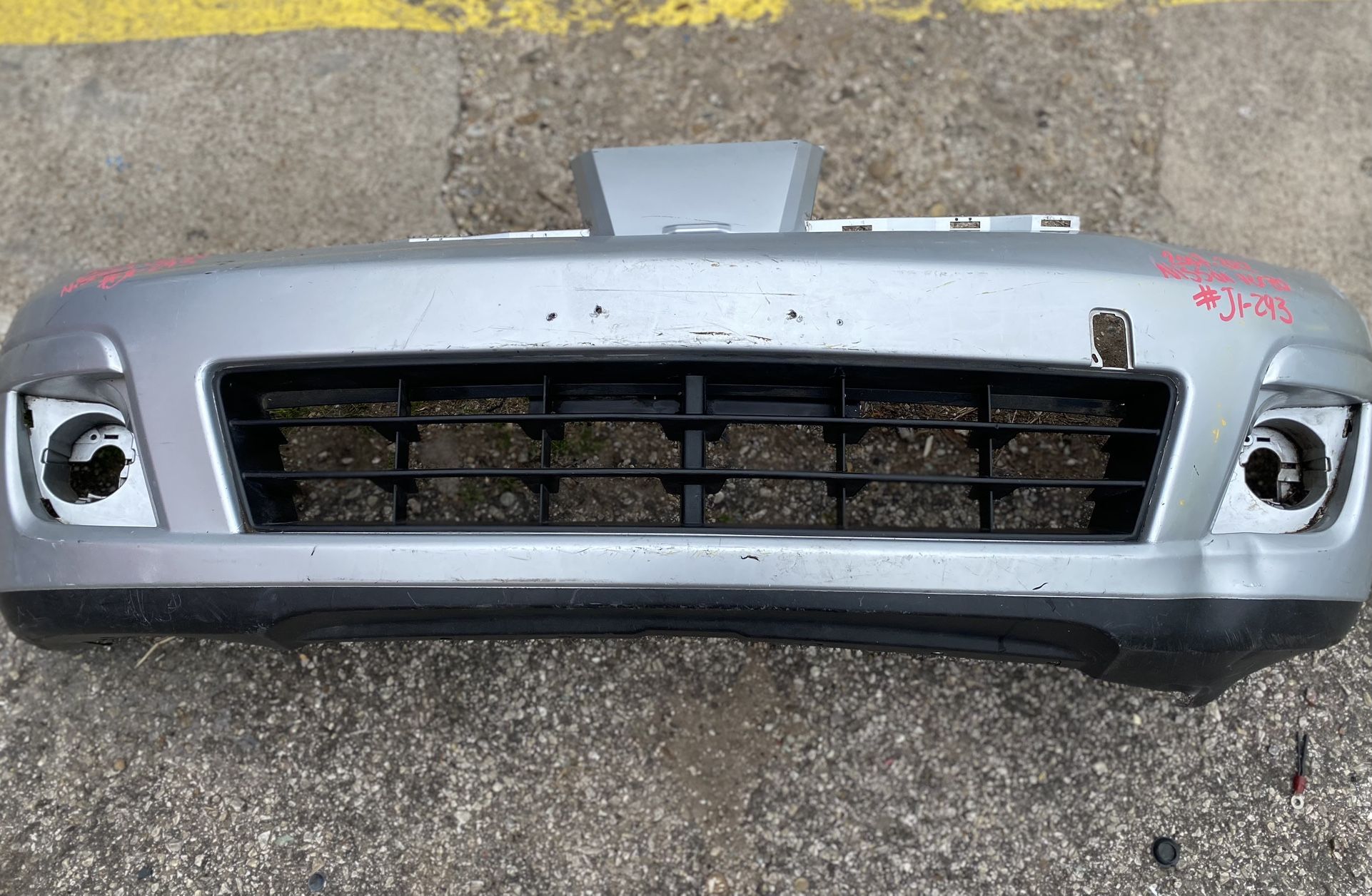 2007 2008 2009 2010 2011 2012 Nissan Versa Front Bumper Cover.