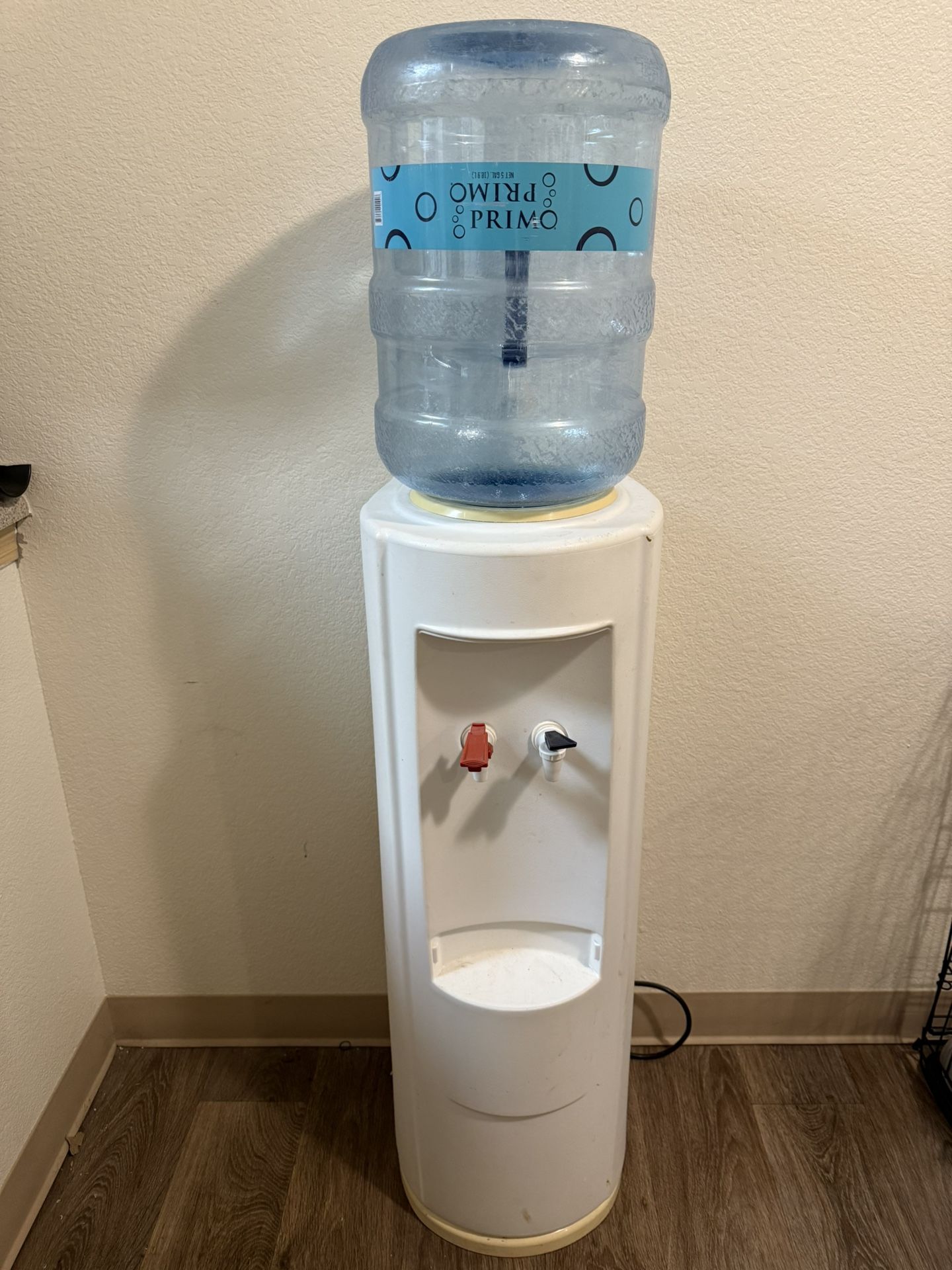 Water Dispenser