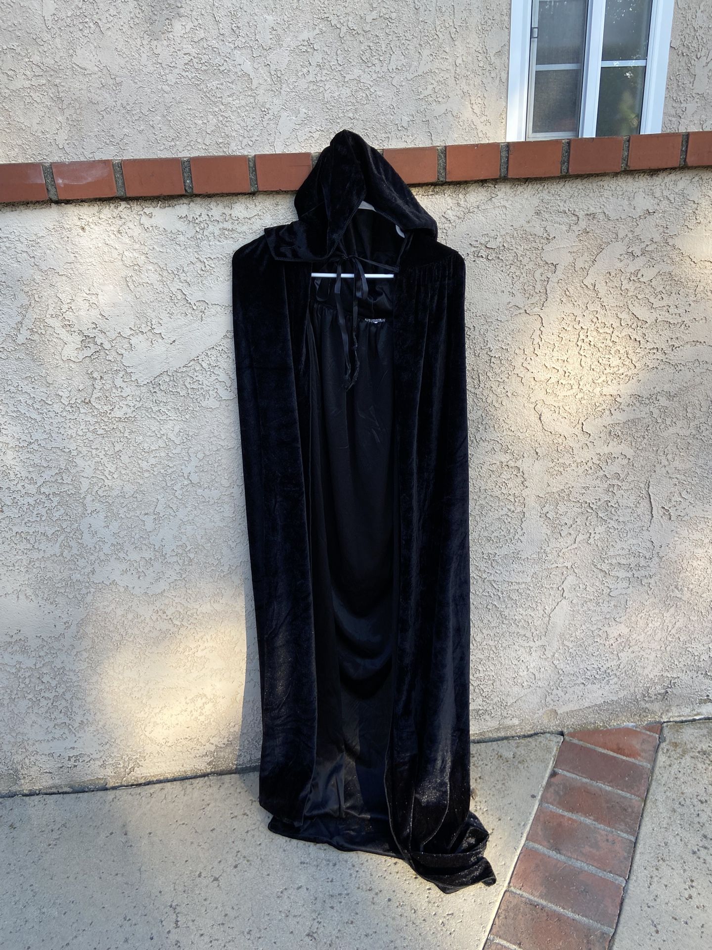 Adult Black Hooded Cape