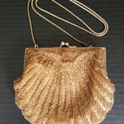 Vintage Elegant Gold Shell Clutch
