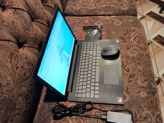 Laptop Lenovo Ideapad 130-15AST-AMD-A9-9425-Readon 5-go-od for stud-ents.