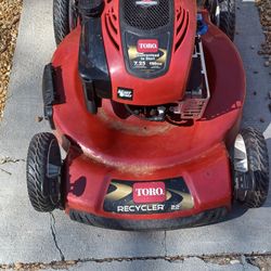 22"TORO RECYCLER SELF PROPELLED MOWER 