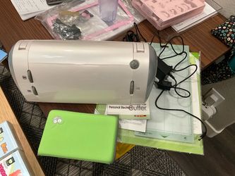 Cricut cutter