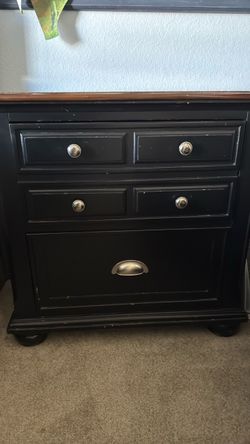 Night stand